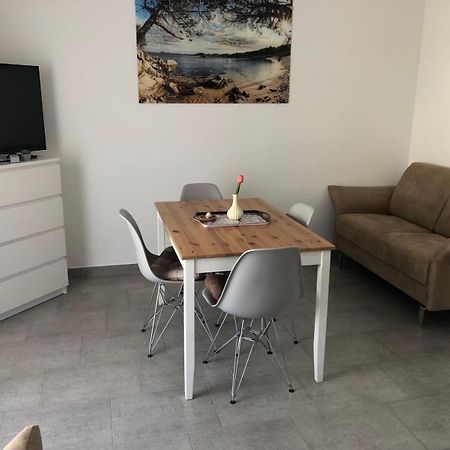 Apartmani Gavran Pirovac Extérieur photo