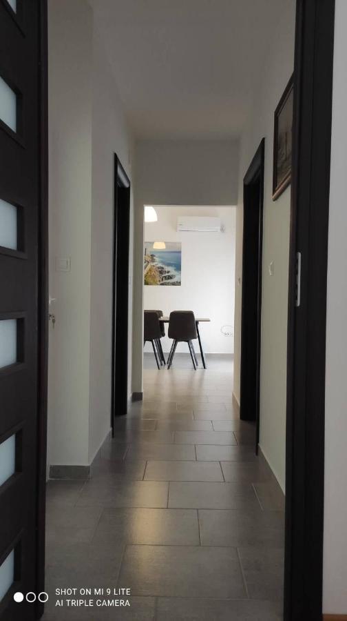 Apartmani Gavran Pirovac Extérieur photo