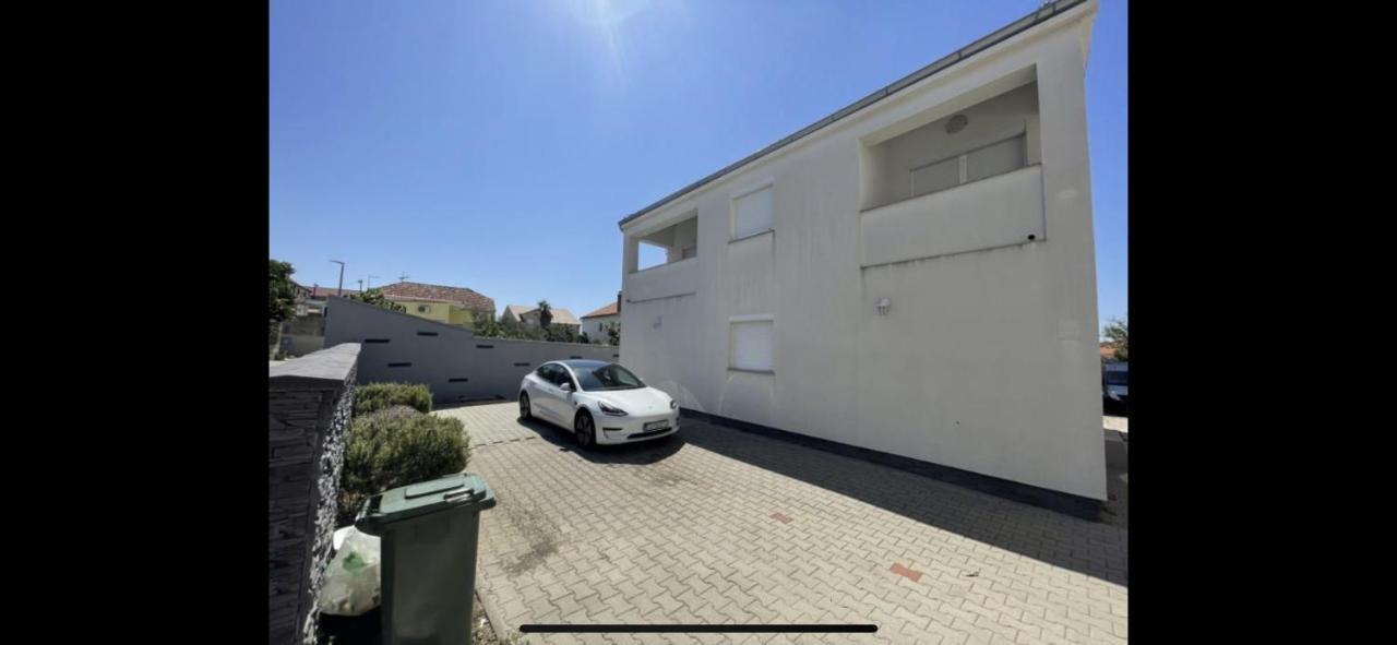 Apartmani Gavran Pirovac Extérieur photo