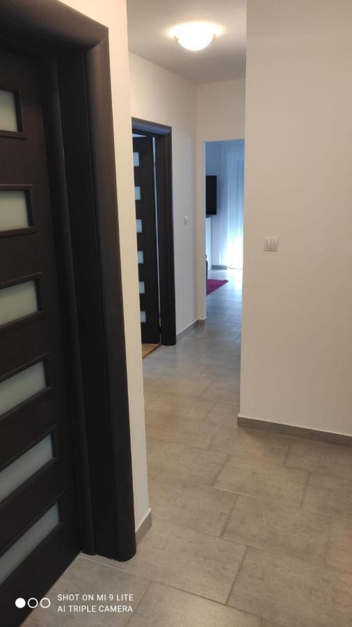 Apartmani Gavran Pirovac Extérieur photo