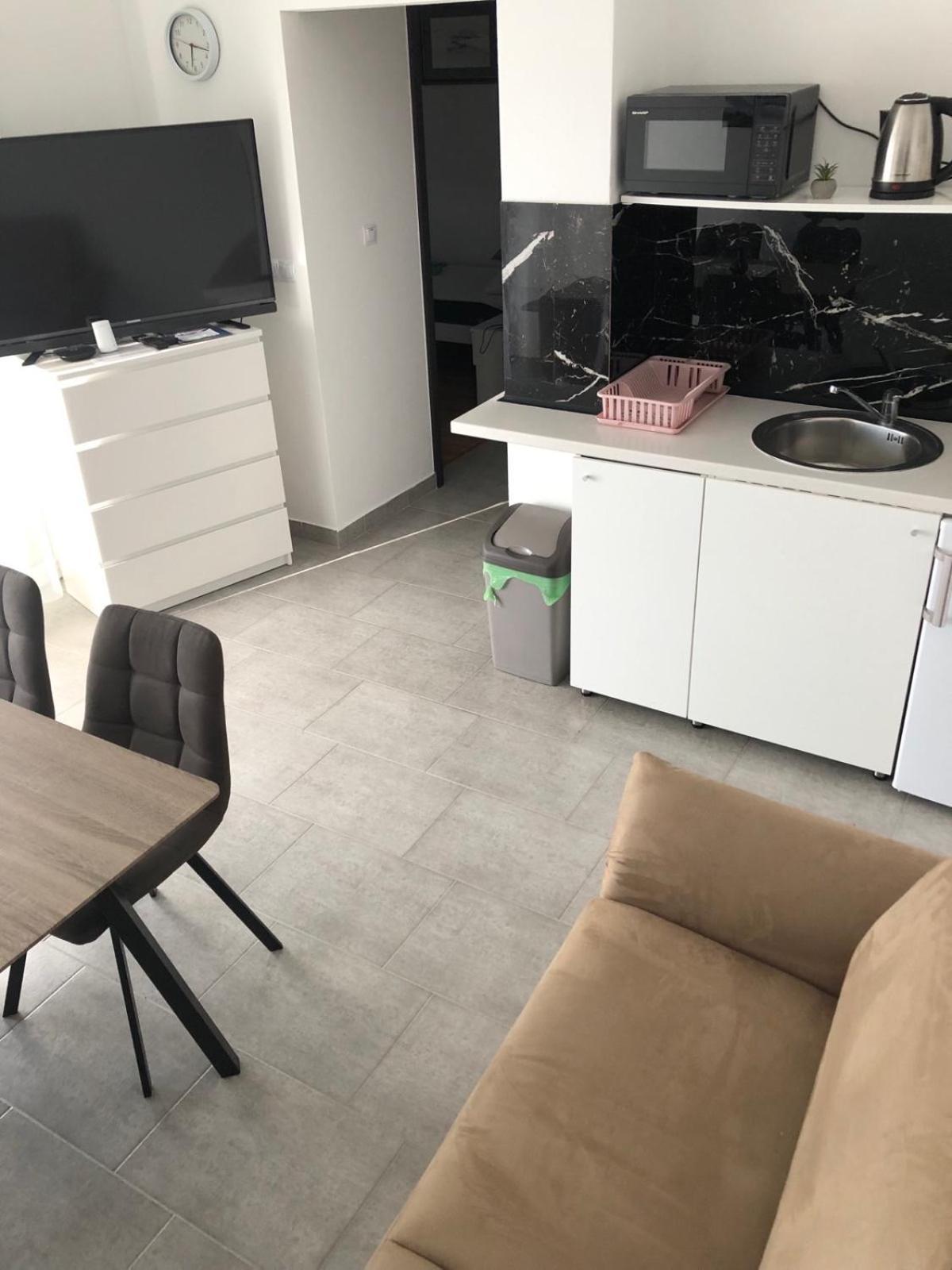 Apartmani Gavran Pirovac Extérieur photo
